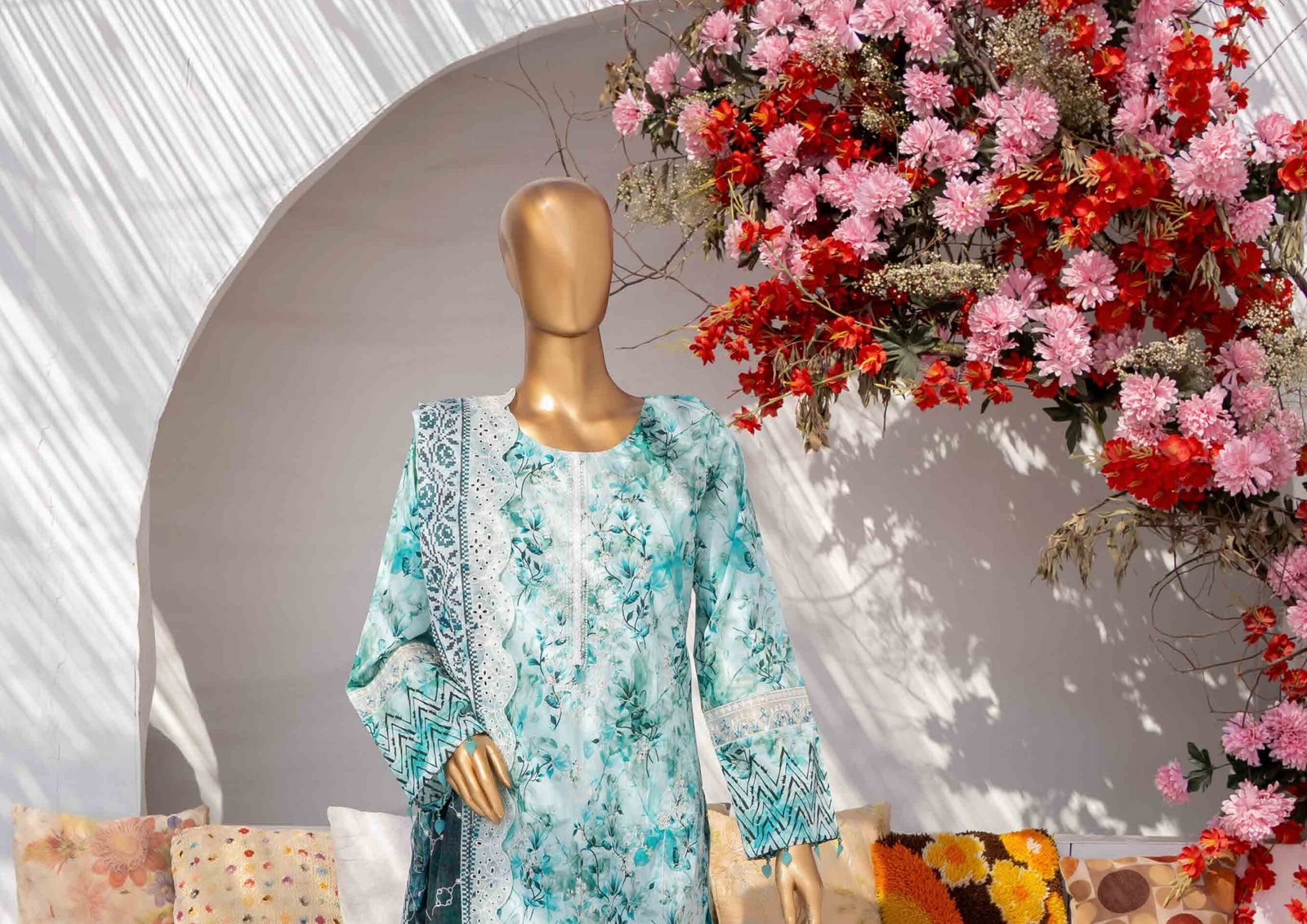 MEHAK Exclusive Lawn Embroidered Shirt With Embroidered Cutwork Lawn Dupatta