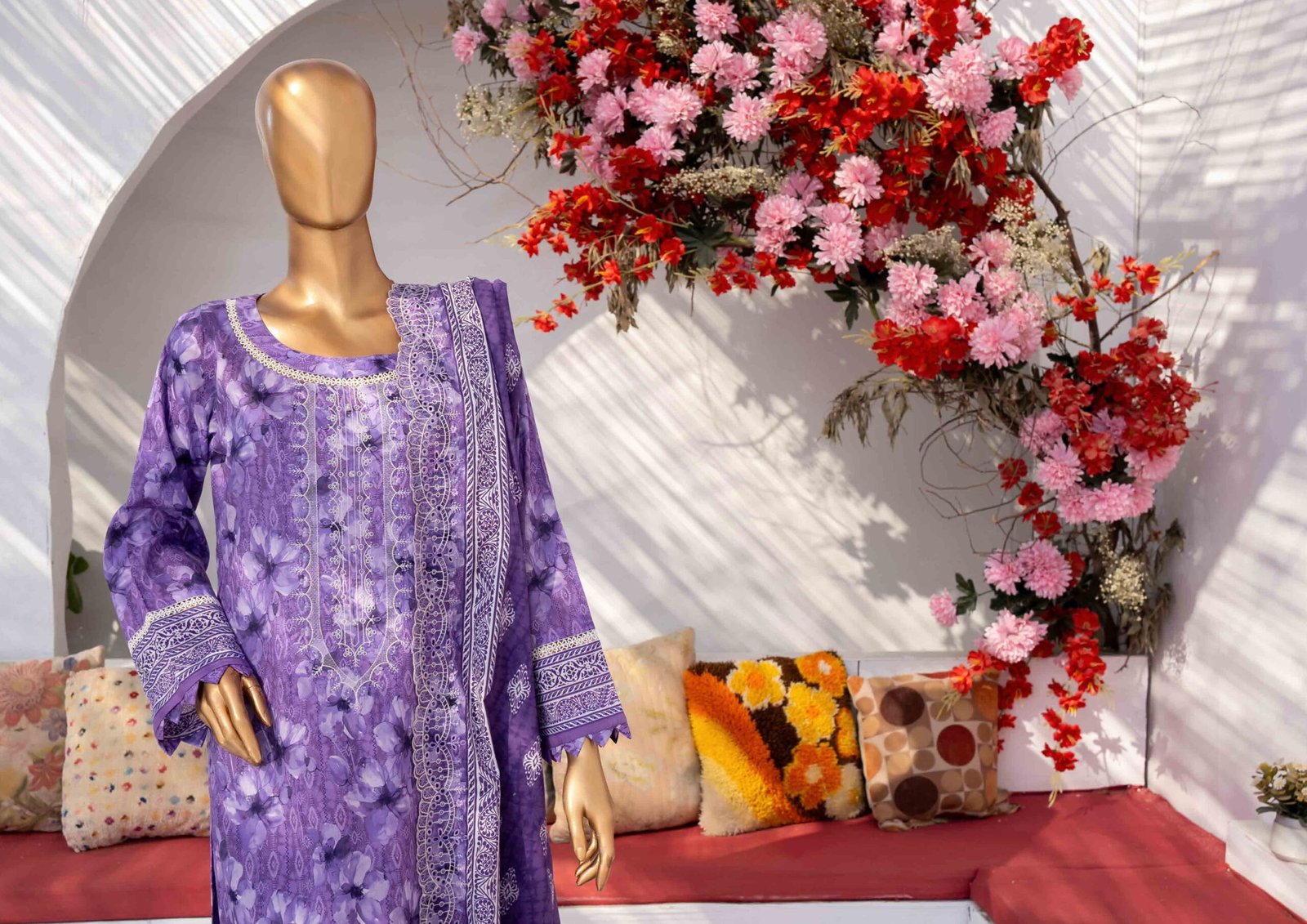 MEHAK Exclusive Lawn Embroidered Shirt With Embroidered Cutwork Lawn Dupatta